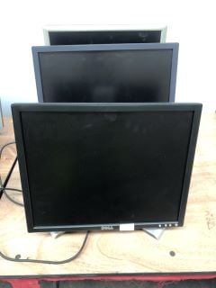 3X DELL MONITOR