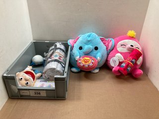 QTY OF KIDS TOYS TO INCLUDE PLUSH TEDDY IN PINK: LOCATION - A5