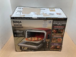 NINJA WOODFIRE ELECTRIC OUTDOOR OVEN ARTISAN PIZZA MAKER - RRP £350: LOCATION - A13