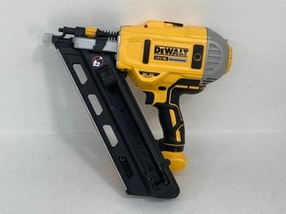 DEWALT DCN692 BRUSHLESS FIRST FIX CORDLESS NAIL GUN - RRP £350 (PLEASE NOTE: 18+YEARS ONLY. ID MAY BE REQUIRED): LOCATION - FRONT BOOTH