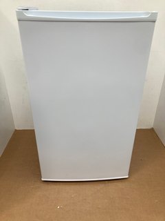 SIA LFS01WH UNDERCOUNTER FREESTANDING FRIDGE - RRP £169: LOCATION - B14