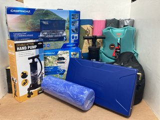 QTY OF CAMPING ITEMS TO INCLUDE CAMPINGAZ PARTY GRILL 400 CV: LOCATION - B4