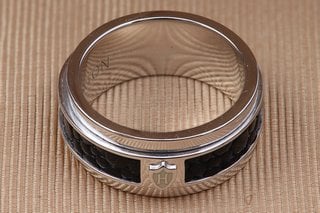 HOXTON MENS SILVER STERLING BLACK PRINTED LEATHER SPINNING RING - RRP £143: LOCATION - B3