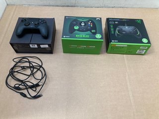 3 X GAMING ACCESSORIES TO INCLUDE HYPERKIN DUKE WIRED XBOX CONTROLLER: LOCATION - A-2