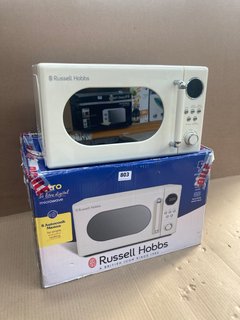 RUSSELL HOBBS RETRO DIGITAL 20L MICROWAVE: LOCATION - C8