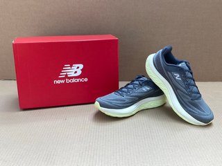 NEW BALANCE MENS FRESH FOAM VONGO V6 TRAINERS IN GREY & LIME GREEN - UK SIZE 11 - RRP £150: LOCATION - D14