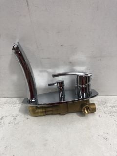 WALL MOUNTED BSM DIVERTER WITH SPOUT IN CHROME - RRP £285: LOCATION - RACKING 3