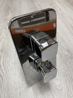 CHROME CONCEALED SHOWER VALVE - RRP £299: LOCATION - RACKING 1