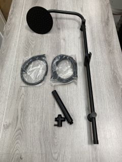 RISER RAIL KIT IN BLACK WITH ROUND FIXED SHOWER HEAD, PENCIL STYLE HANDSET & HOSE - RRP £195: LOCATION - RACKING 1