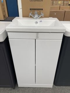 (COLLECTION ONLY) FLOOR STANDING 2 DOOR SINK UNIT IN WHITE WITH A 510 X 400MM 1TH CERAMIC BASIN COMPLETE WITH A MODERN CROSSHEAD MONO BASIN MIXER TAP & CHROME SPRUNG WASTE - RRP £720: LOCATION - D3