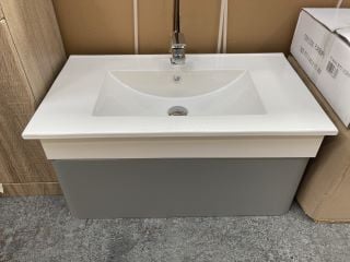 (COLLECTION ONLY) WALL HUNG 1 DRAWER SINK UNIT IN LIGHT GREY & WHITE WITH A 820 X 470MM 1TH CERAMIC BASIN COMPLETE WITH A MONO BASIN MIXER TAP & CHROME SPRUNG WASTE - RRP £790: LOCATION - D2