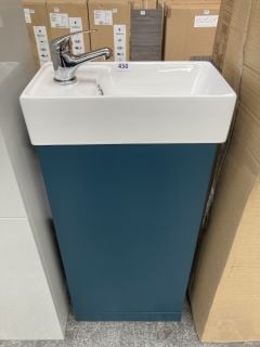 (COLLECTION ONLY) FLOOR STANDING 1 DOOR CLOSET SINK UNIT IN TEAL WITH A 405 X 220MM STH CERAMIC BASIN COMPLETE WITH A MONO BASIN MIXER TAP & CHROME SPRUNG WASTE - RRP £665: LOCATION - D4