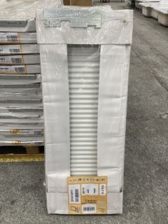 QUINN SINGLE COMPACT RADIATOR 1000 X 400MM - RRP £125: LOCATION - D5