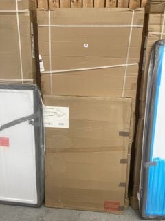 (COLLECTION ONLY) CLEAR GLASS SILVER FRAMED 900 X 1900 X 8M SHOWER SIDE PANEL MAY BE USED AS A WET ROOM PANEL WITH A 1200 X 800MM CONTRACT SHOWER TRAY - RRP £760: LOCATION - D7