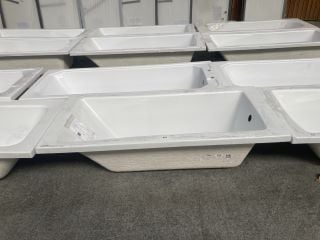 1500 X 700MM NTH SINGLE ENDED BATH - RRP £309: LOCATION - D6