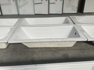 1700 X 700MM NTH SINGLE ENDED BATH - RRP £329: LOCATION - D6