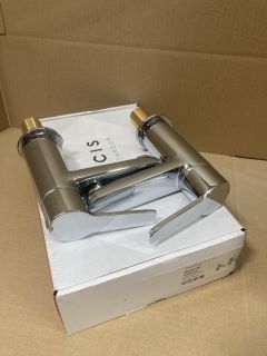 PAIR OF ALL CHROME BATH/BASIN PILLAR TAPS - RRP £165: LOCATION - RACKING 2