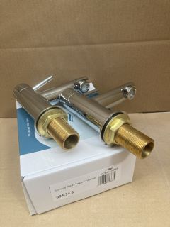 PAIR OF ALL CHROME BATH/BASIN PILLAR TAPS - RRP £140: LOCATION - RACKING 2