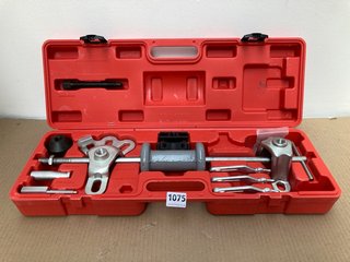 SEALEY PS983 SLIDE HAMMER/PULLER SET: LOCATION - F4