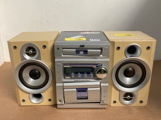 JVC CA-UXP5R MICRO HI-FI STEREO SYSTEM WITH SPEAKERS: LOCATION - E6