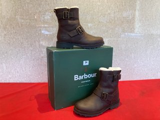 BARBOUR DERWENT BROWN LEATHER BIKER ANKLE BOOTS - SIZE UK7 - RRP £159: LOCATION - BOOTH