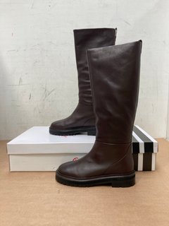 JOHN LEWIS & PARTNERS TUCKER LONG LEATHER BOOTS IN BROWN- UK SIZE 6 : RRP £159.00: LOCATION - G15