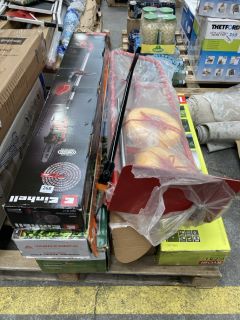 QTY OF ASSORTED GARDEN ITEMS TO INCLUDE RYOBI OLT1832 CORDLESS GRASS TRIMMER: LOCATION - B8 (KERBSIDE PALLET DELIVERY)