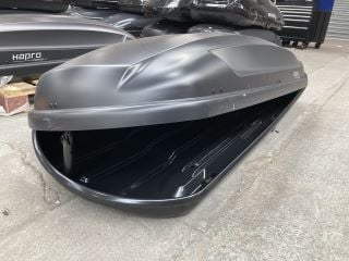 HAPRO EXPLORER 560L ROOF BOX IN BLACK RRP - £470: LOCATION - B1