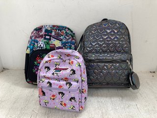 3 X ASSORTED CHILDRENS PRINTED BACKPACKS IN VARIOUS COLOURS AND SIZES: LOCATION - E5