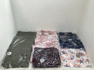 10 X ASSORTED WOMENS APRICOT CLOTHING TO INCLUDE 2 X SEASHELL RESORT SHIRT IN NAVY SIZE: 14: LOCATION - E5