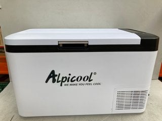 ALPICOOL PORTABLE FRIDGE FREEZER RRP - £269: LOCATION - E3