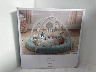 MAMAS AND PAPAS WELCOME TO THE WORLD PLAYMAT: LOCATION - H13