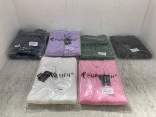 8 X FUINLOTH FLEECE VEST IN VARIOUS COLOURS SIZE: S , M , L AND XL: LOCATION - F6