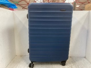 BASIC LARGE HARDSHELL TRAVEL SUITCASE IN NAVY: LOCATION - F13