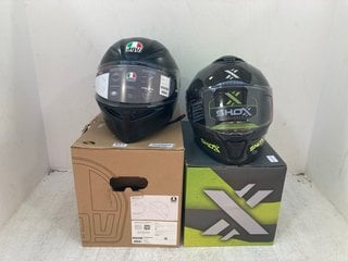 AGV K1 S PROTECTIVE MOTORCYCLE HELMET IN MATTE BLACK SIZE: M TO INCLUDE SHOX COMMAND CYBER - X PROTECTIVE MOTORCYCLE HELMET IN GREY HI - VIS SIZE: M: LOCATION - F18