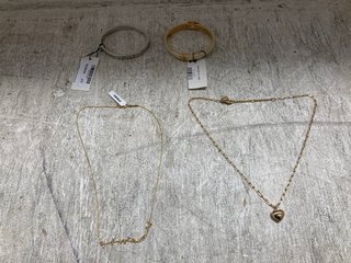 5 X ASSORTED COACH JEWELLERY PIECES TO INCLUDE INITIAL CUT OUT JEWELLED SILVER BRACELET: LOCATION - G15