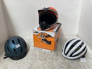 3 X ASSORTED HELMETS TO INCLUDE LIMAR AIR PRO CYCLING HELMET IN WHITE: LOCATION - G17