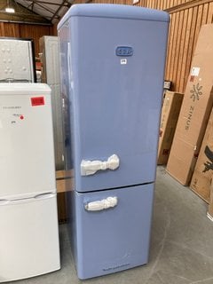 CDA FLORENCE SEA HOLLY RETRO STYLE TALL FRIDGE FREEZER IN BABY BLUE - RRP £639: LOCATION - D7