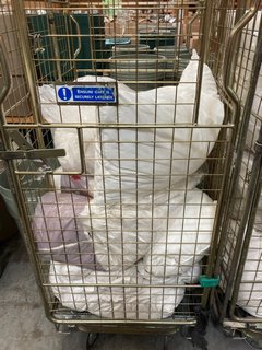 CAGE OF ASSORTED JOHN LEWIS & PARTNERS BEDDING ITEMS TO INCLUDE NATURAL DUCK DOWN PILLOW (CAGE NOT INCLUDED): LOCATION - B4