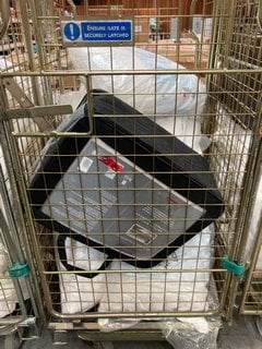 CAGE OF ASSORTED JOHN LEWIS & PARTNERS BEDDING ITEMS TO INCLUDE NATURAL COLLECTION BRITISH WOOL KING SIZE MATTRESS ENHANCER (CAGE NOT INCLUDED): LOCATION - B4