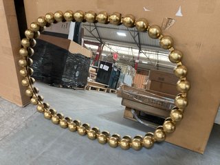 GALLERY INTERIORS CELINA WALL MIRROR IN GOLD: LOCATION - A4