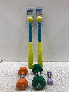 2 X ACTIVO FOAM ROUNDERS BAT & BALL SETS TO ALSO INCLUDE 3 X ASSORTED VINYL DUMBBELLS IN 0.9KG/4.5KG/8.2KG: LOCATION - AR2