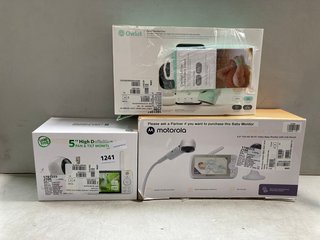 3 X ASSORTED BABY ITEMS TO INCLUDE LEAP FROG 5" PAN & TILT MONITOR: LOCATION - BR12