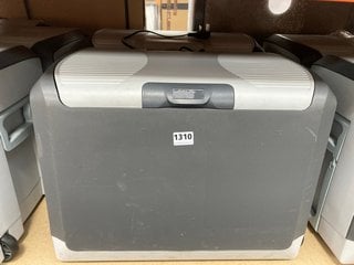 2 X 40L ELECTRIC COOL BOXES IN GREY - MODEL 195723 - COMBINED RRP £190.00: LOCATION - BR3