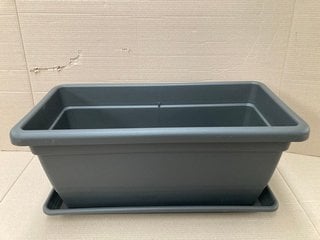 VECA RECYCLED PLASTIC LARGE TROUGH STYLE PLANTER WITH WATER TRAY IN CHARCOAL GREY: LOCATION - B4