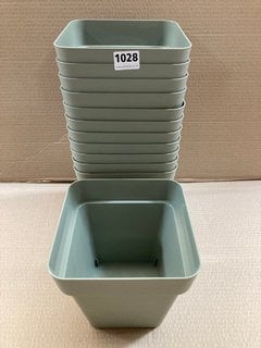 12 X VECA RECYCLED PLASTIC CLEO 20CM SQUARE STYLE PLANT POTS IN SAGE GREEN: LOCATION - B4