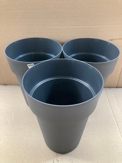 3 X VECA RECYCLED PLASTIC CLEO ALTO VASO TALL PLANT POTS IN CHARCOAL GREY: LOCATION - B4