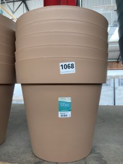 5 X VECA RECYCLED PLASTIC CLEO VASO 30CM PLANT POTS IN TERRACOTTA: LOCATION - B4