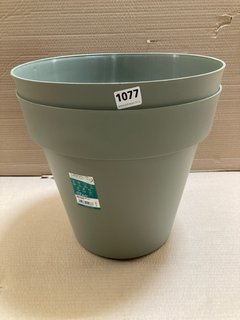 2 X VECA RECYCLED PLASTIC CLEO VASO 40CM WHEELED PLANT POTS IN SAGE GREEN: LOCATION - B4