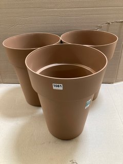 3 X VECA RECYCLED PLASTIC CLEO CASO ALTO 45CM PLANTERS IN TERRACOTTA: LOCATION - B4